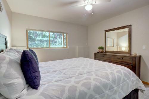 Cutty Sark Court #2 3br Mountain Views Townhouse
