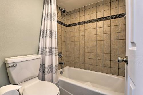 Apartamento Silverthorne Condo With Deck And Mountain Views!
