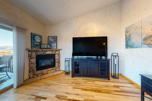 Prospector Village 105c