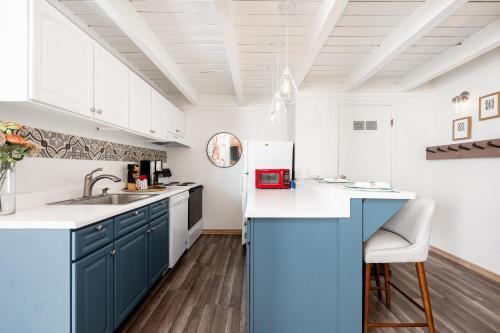 Wildernest Colorful Mountain Condo
