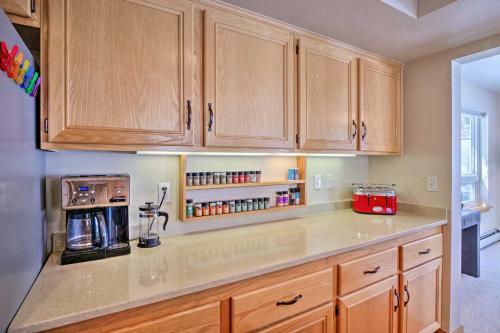 Silverthorne Home With Hot Tub, Deck And Mtn View