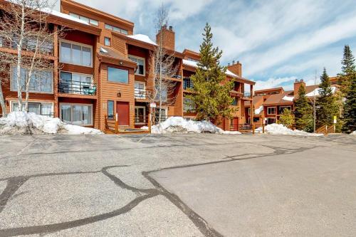 2 Bed 2 Bath Apartment In Summit County