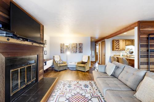 2 Bed 2 Bath Apartment In Summit County