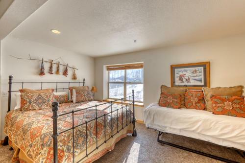Prospector Village 105d