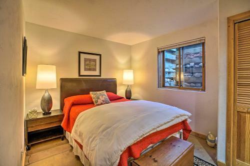 Snowmass Couples Getaway With Mtn Views And Deck
