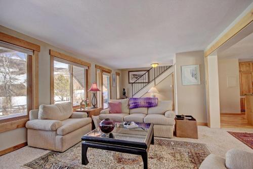 1250 Willow Grove Townhouse