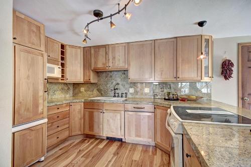 1250 Willow Grove Townhouse