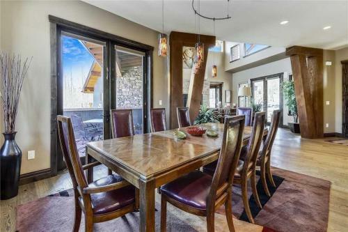 Summit Vista Home
