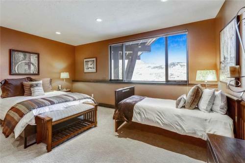 Summit Vista Home