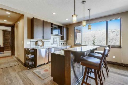 Summit Vista Home