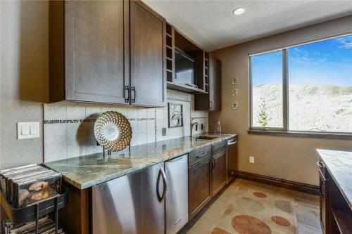 Summit Vista Home