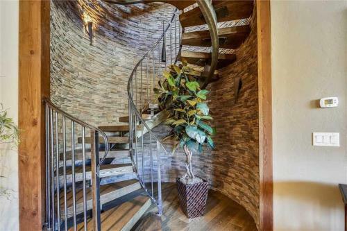 Summit Vista Home