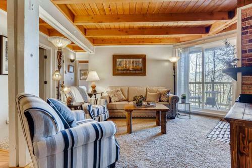 Treehouse 102d By Book By Owner