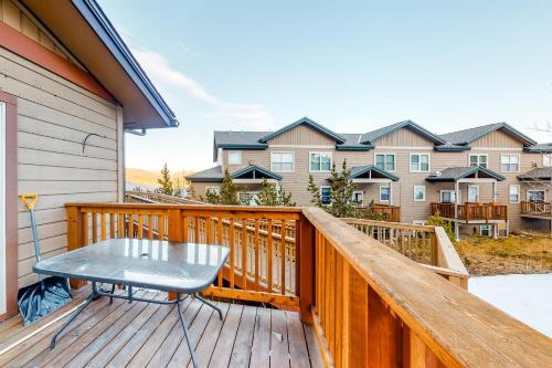 Prospector Village 105