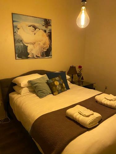 Artist Hideaway- Apartment