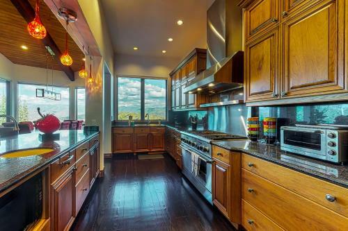 162 View Ridge