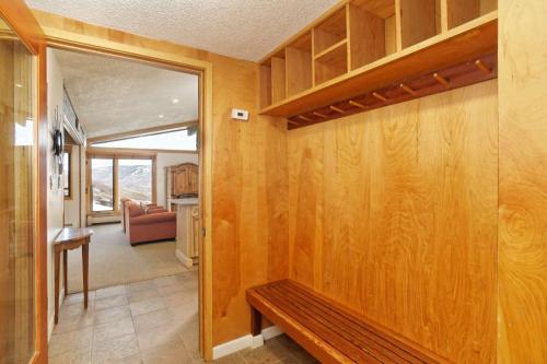 Shadowbrook 303