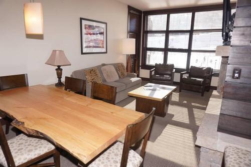120 Carriage Way #2204