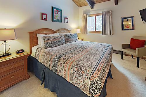 Timberline Condominiums 1 Bedroom Loft Unit B3g
