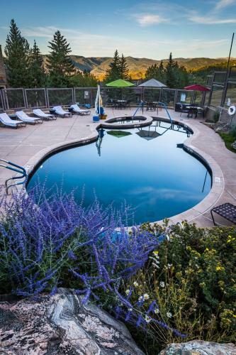 Timberline Condominiums 2 Bedroom Unit C2h