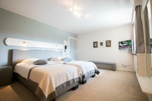 Hotel La Chaumi�re Du Lac