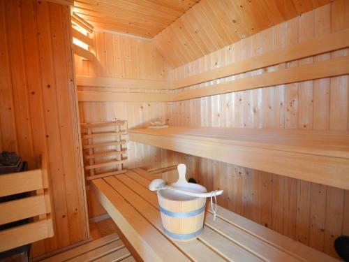 Holiday Home Het Leemhof Vloesberg