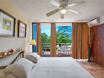 Apartamentos Moonraker Beach Hotel