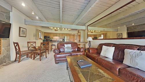 Timberline Condominiums 2 Bedroom Unit A1a