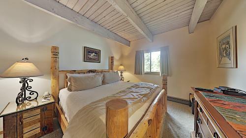 Timberline Condominiums 2 Bedroom Unit A1a
