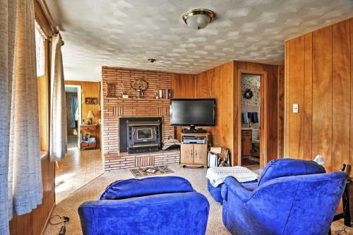 South Fork Log Cabin With Beautiful Mountain Views!