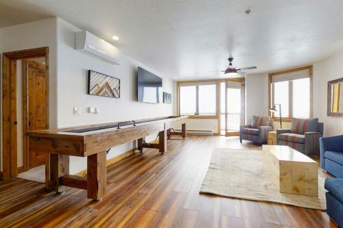 Torian Plum Creekside II