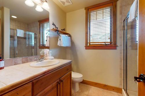 Eagle Ridge Lodge II