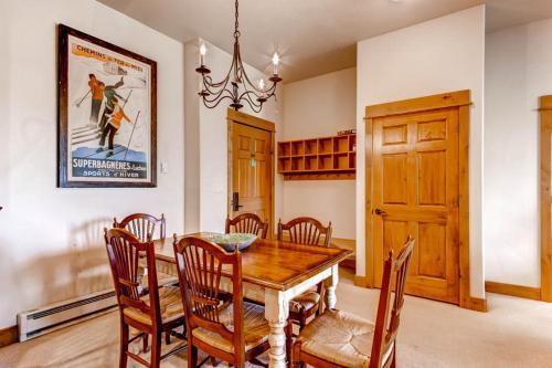 Eagle Ridge Lodge II