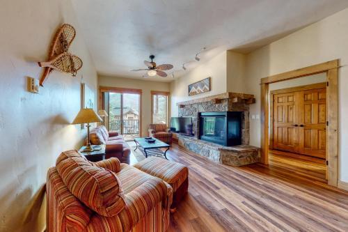 Eagle Ridge Lodge II