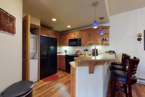 Eagle Ridge Lodge II