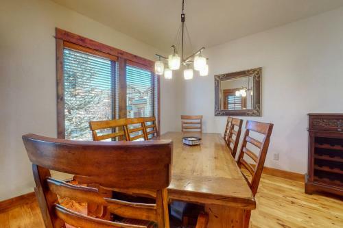 Eagleridge Townhomes 1444