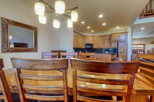 Eagleridge Townhomes 1444