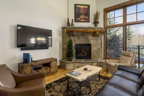 Eagleridge Townhomes 1444
