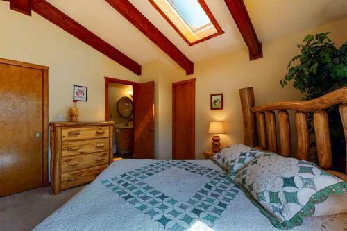 Arrowhead Cabin