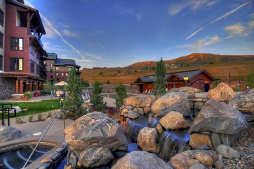 Trailhead Lodge 4117