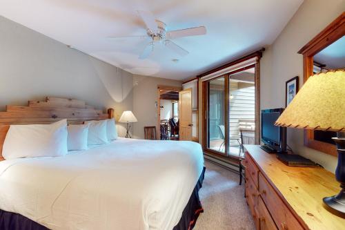 Lodge A At Steamboat II