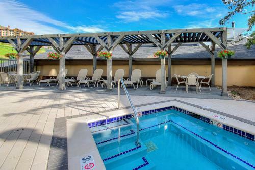 Torian Plum Plaza 507
