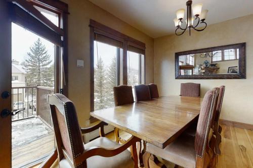 Eagleridge Townhomes 1435