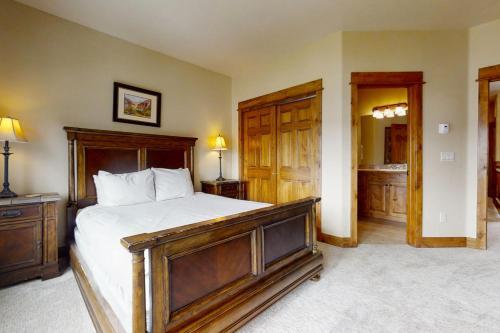Eagleridge Townhomes 1435