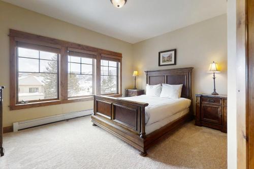 Eagleridge Townhomes 1435