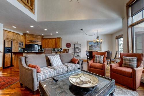 Eagleridge Townhomes 1446
