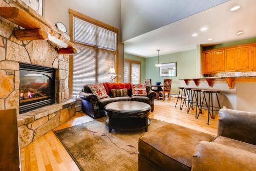 Eagleridge Townhomes 1521
