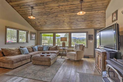 Updated Cabin With Hot Tub - 11 Mi To Winter Park!