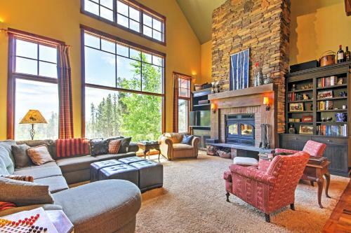 Tabernash Retreat With Hot Tub And Stunning Mtn Views!