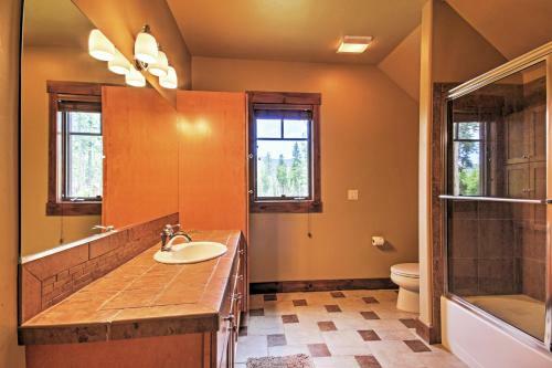Tabernash Retreat With Hot Tub And Stunning Mtn Views!